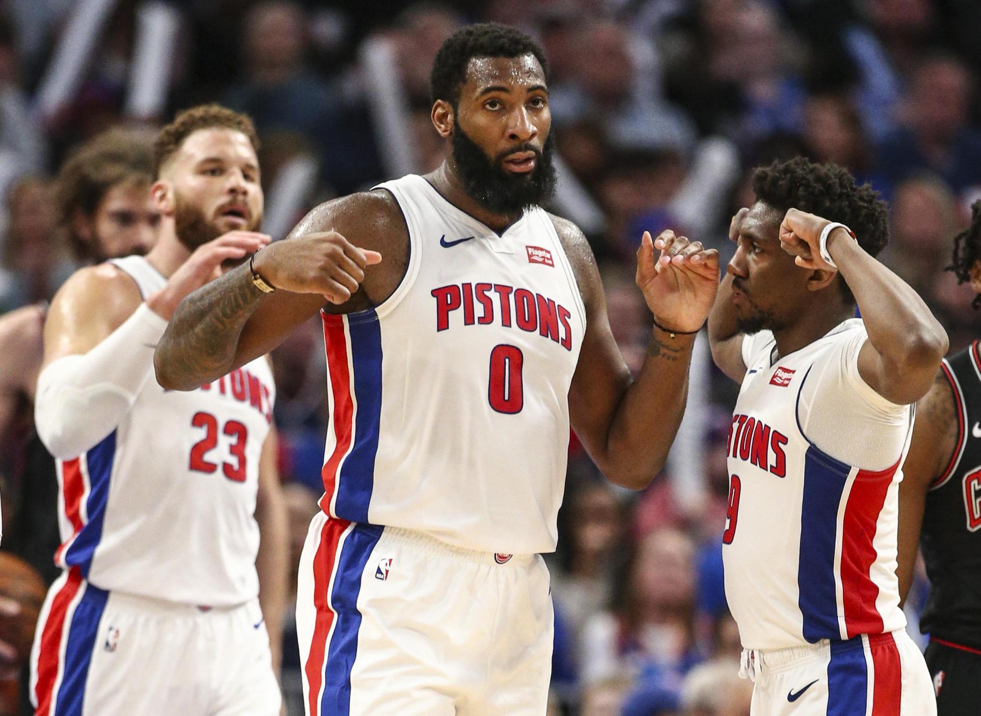 备战秋冬高尔夫：你的保暖防风战袍准备好了吗？（秋冬高尔夫来袭：你的保暖防风装备到位了吗？）