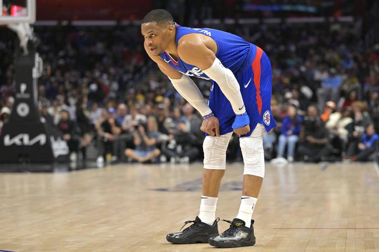 阿斯：欧足联将在巴萨战阿拉维斯时派检查员检查诺坎普设施（阿斯报：欧足联将于巴萨对阿拉维斯一战期间派员检查诺坎普设施）