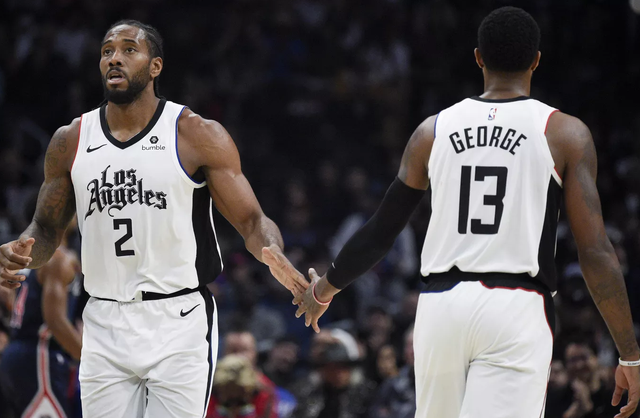 广东男篮防守稳固力克上海（稳健防守助广东男篮击败上海队）