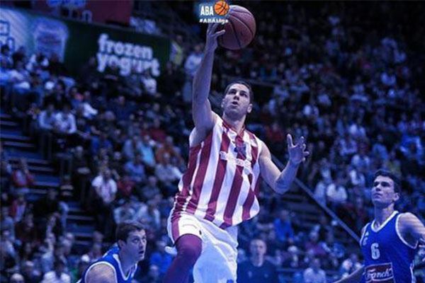 主裁谈拜仁点球：塔的手扩大了接触面积；凯恩的肘碰到了对方（主裁解析拜仁点球判罚：塔手部扩大防守面积，凯恩肘部与对手有接触）