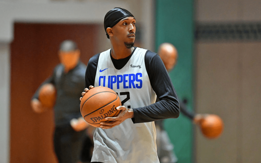 博洛尼亚vs克雷莫内塞：奥尔索利尼、胡安-米兰达首发，瓦尔迪、奥代罗出战（博洛尼亚战克雷莫内塞：奥尔索利尼、胡安-米兰达先发，瓦尔迪与奥代罗将出战）